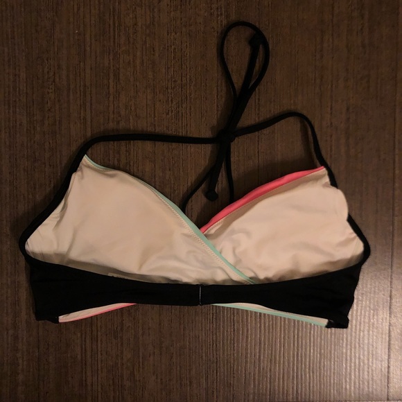 Pink bikini top! - Picture 2 of 3